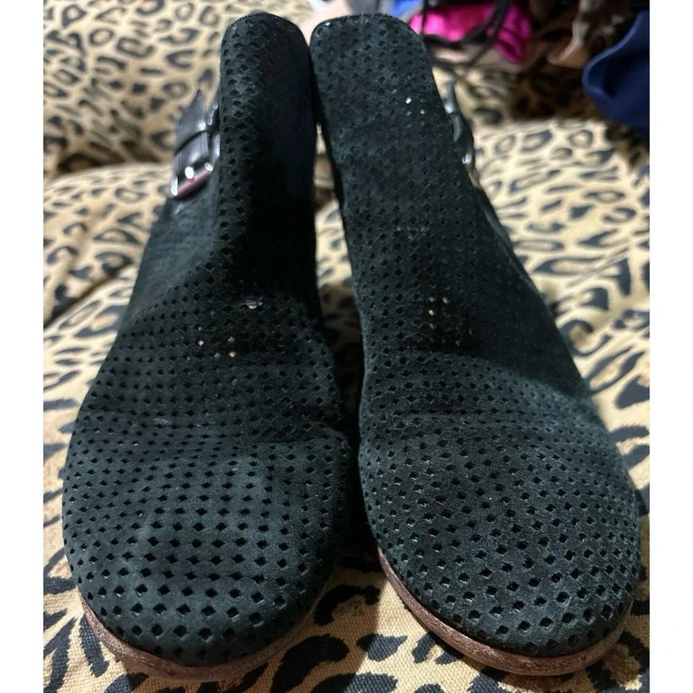 Sam‎ Edelman Paula Black Perforated Suede Low Heel Ankle Booties, 8.5